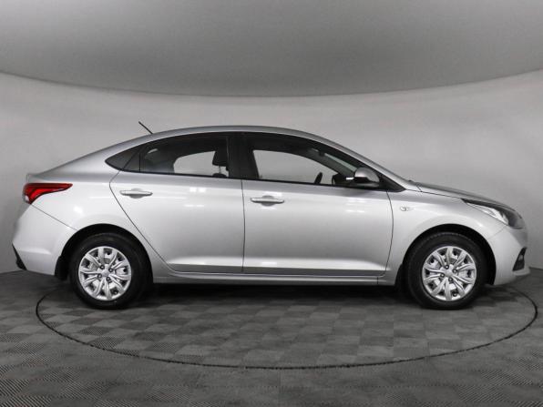 Hyundai Solaris II с пробегом 2017 года, цена 1 100 000 рублей, 155377 км, седан, Автокод Объявления