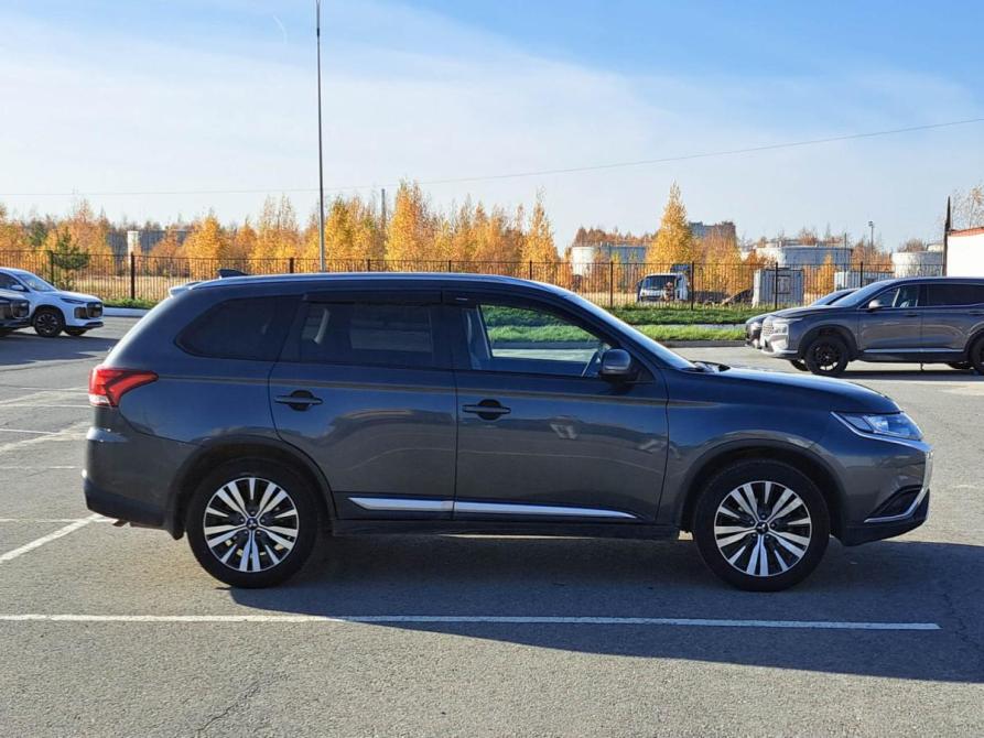Mitsubishi Outlander III Рестайлинг 3 Чебоксары  - изображение 5