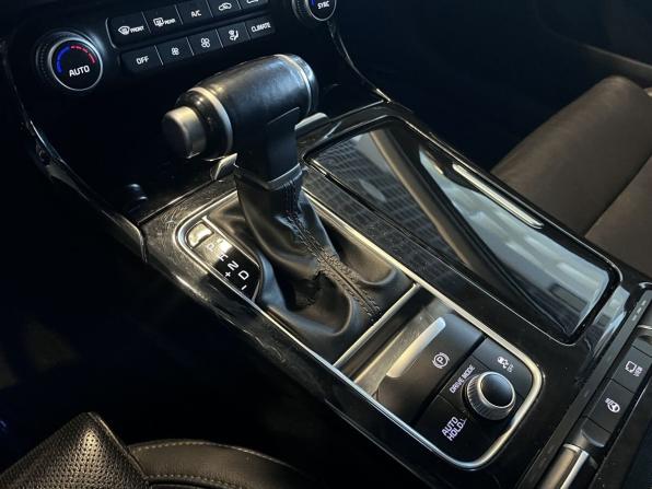 Kia Stinger I с пробегом 2019 года, цена 1 990 000 рублей, 159667 км, лифтбек, Автокод Объявления