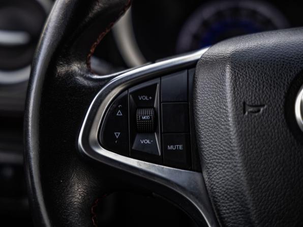 Brilliance V3 I Рестайлинг с пробегом 2019 года, цена 995 000 рублей, 95531 км, внедорожник, Автокод Объявления