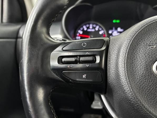Kia Rio IV с пробегом 2017 года, цена 930 000 рублей, 202208 км, седан, Автокод Объявления
