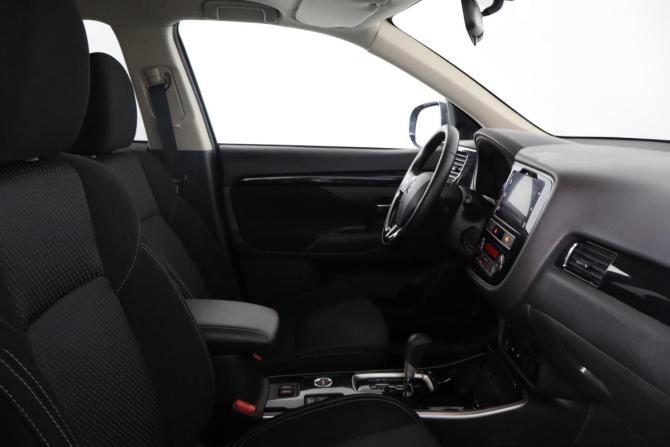 Mitsubishi Outlander III Рестайлинг 3 с пробегом 2020 года, цена 2 499 000 рублей, 78000 км, внедорожник, Автокод Объявления