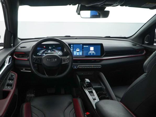 Geely Coolray I Рестайлинг с пробегом 2024 года, цена 2 077 077 рублей, 41152 км, внедорожник, Автокод Объявления