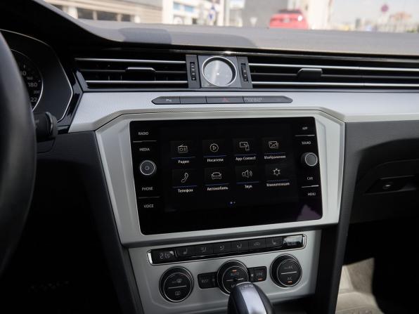 Volkswagen Passat B8 с пробегом 2019 года, цена 1 748 000 рублей, 167542 км, седан, Автокод Объявления