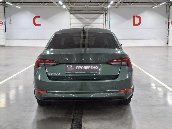 Skoda Octavia IV (A8) с пробегом 2021 года, цена 2 420 000 рублей, 91747 км, лифтбек, Автокод Объявления