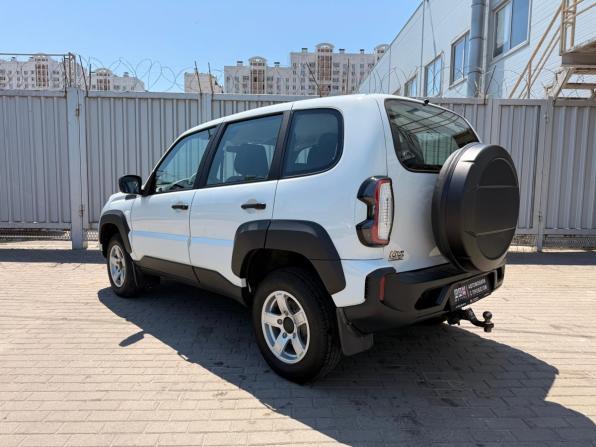 Lada (ВАЗ) Niva Travel I с пробегом 2024 года, цена 935 000 рублей, 58400 км, внедорожник, Автокод Объявления
