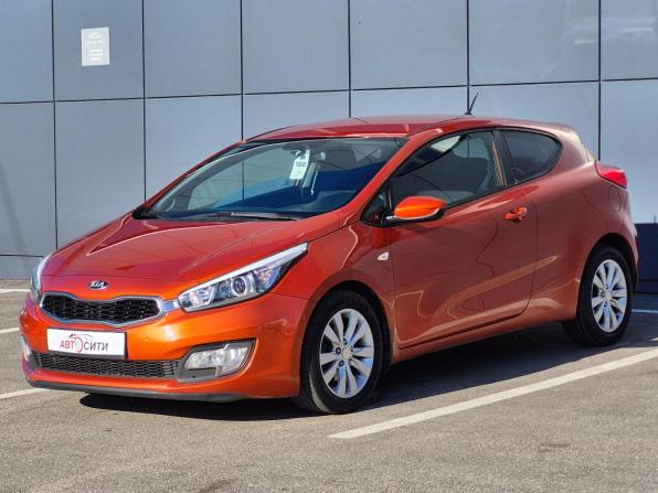 Kia Ceed II с пробегом 2013 года, цена 1 060 000 рублей, 222165 км, хэтчбек, Автокод Объявления