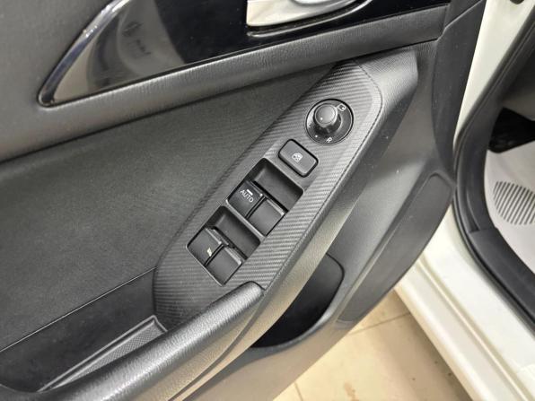 Mazda 3 III (BM) с пробегом 2013 года, цена 1 020 000 рублей, 214093 км, седан, Автокод Объявления