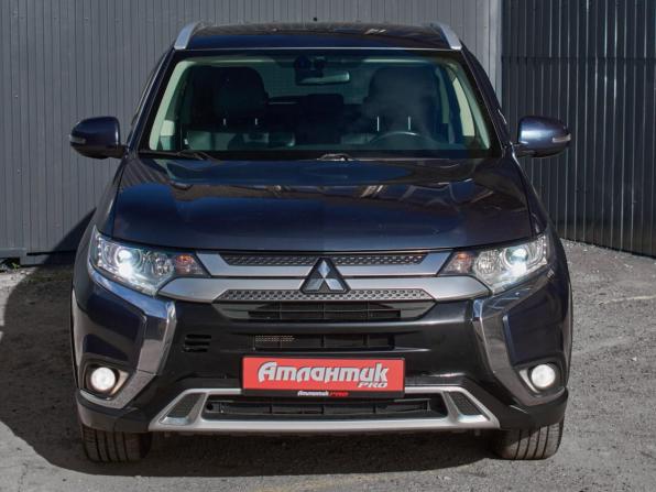 Mitsubishi Outlander III Рестайлинг 3 с пробегом 2019 года, цена 2 165 000 рублей, 77023 км, внедорожник, Автокод Объявления