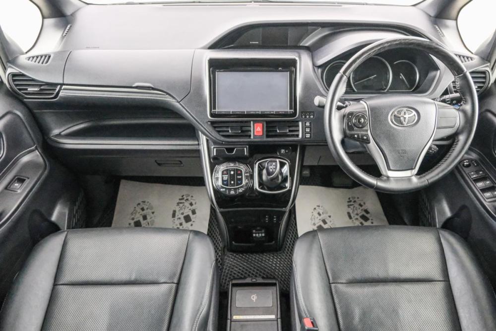 Toyota Esquire I Красноярск  - изображение 11