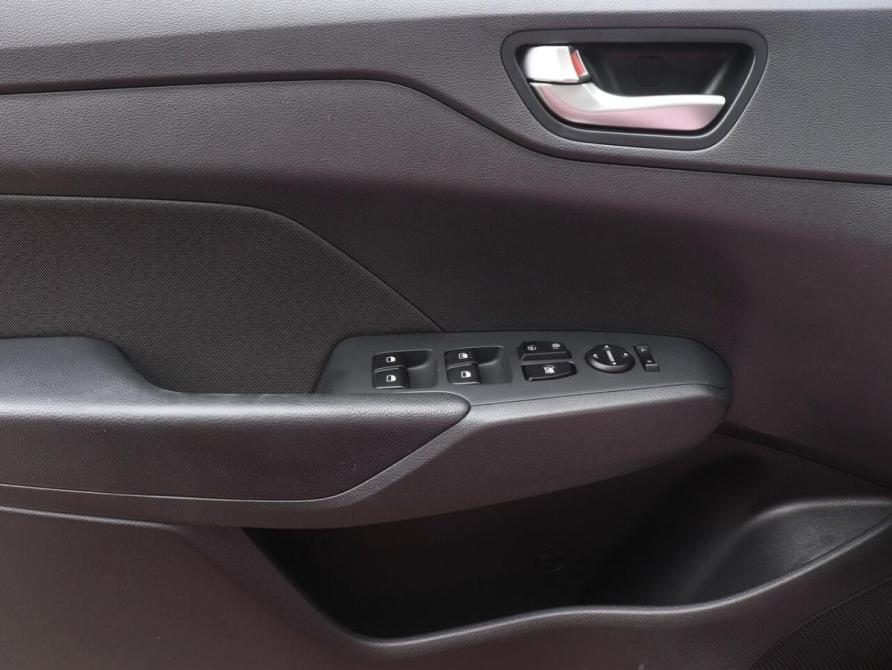 Hyundai Solaris II Казань  - изображение 9