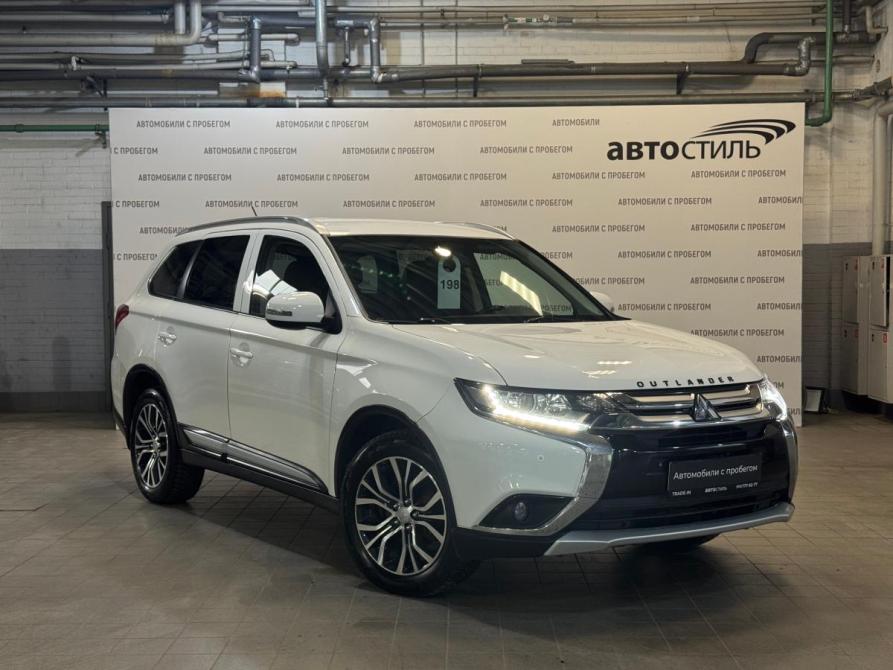 Mitsubishi Outlander III Рестайлинг 2 Санкт-Петербург  - изображение 3