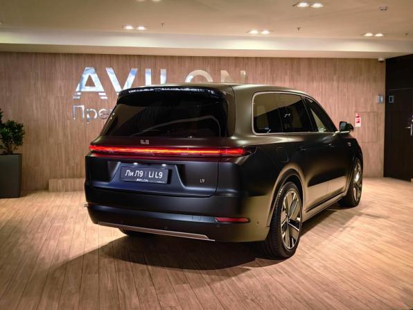 Новый Li Auto (Lixiang) L9 I Рестайлинг 2025 года, цена 11 990 000 рублей, внедорожник, Автокод Объявления