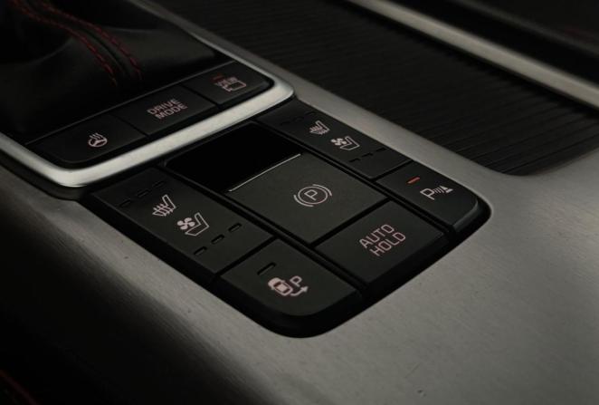 Kia Optima IV с пробегом 2018 года, цена 1 930 000 рублей, 147700 км, седан, Автокод Объявления