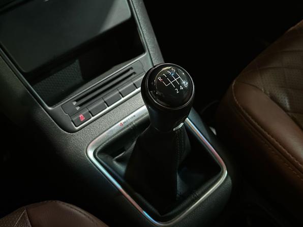 Volkswagen Tiguan I Рестайлинг с пробегом 2011 года, цена 1 049 000 рублей, 193738 км, внедорожник, Автокод Объявления