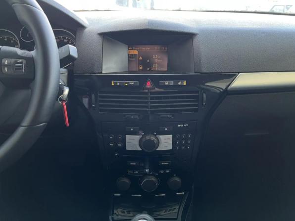 Opel Astra H Рестайлинг с пробегом 2008 года, цена 474 000 рублей, 250000 км, хэтчбек, Автокод Объявления