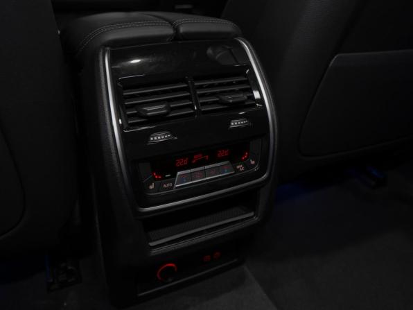 BMW X7 I (G07) Рестайлинг с пробегом 2023 года, цена 14 900 000 рублей, 22060 км, внедорожник, Автокод Объявления