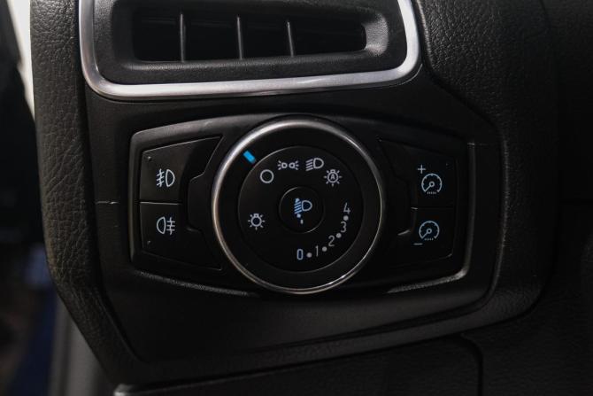 Ford Focus III с пробегом 2012 года, цена 709 000 рублей, 310000 км, хэтчбек, Автокод Объявления