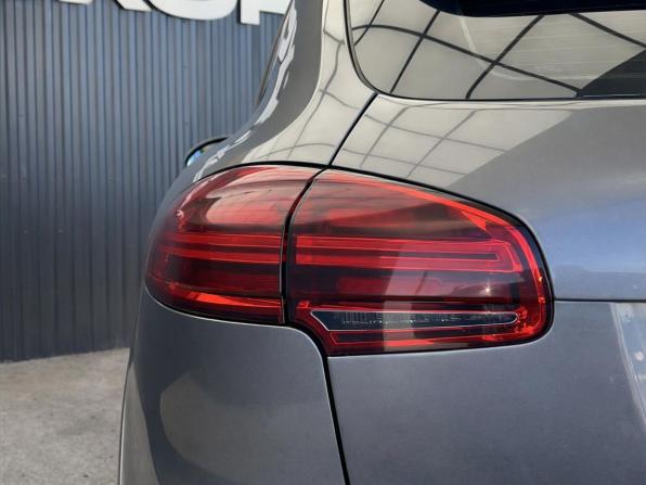 Porsche Cayenne II (958) с пробегом 2012 года, цена 2 347 000 рублей, 219948 км, внедорожник, Автокод Объявления