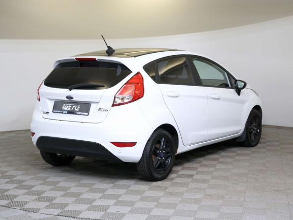 Ford Fiesta Mk6 Рестайлинг с пробегом 2018 года, цена 980 000 рублей, 87352 км, хэтчбек, Автокод Объявления