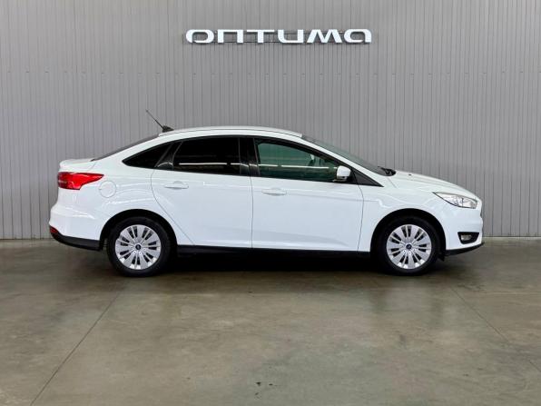 Ford Focus III Рестайлинг с пробегом 2016 года, цена 1 047 000 рублей, 140690 км, седан, Автокод Объявления