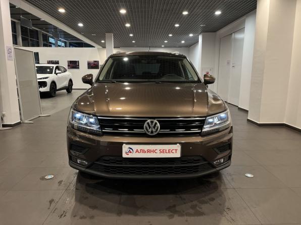 Volkswagen Tiguan II с пробегом 2017 года, цена 1 960 000 рублей, 236320 км, внедорожник, Автокод Объявления