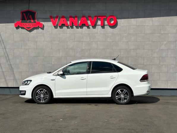 Volkswagen Polo V Рестайлинг с пробегом 2018 года, цена 1 490 000 рублей, 88304 км, седан, Автокод Объявления