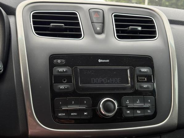 Renault Sandero II Рестайлинг с пробегом 2018 года, цена 1 290 000 рублей, 104157 км, хэтчбек, Автокод Объявления