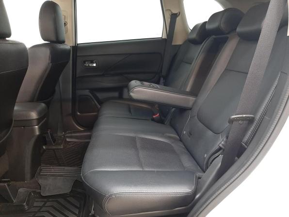 Mitsubishi Outlander III Рестайлинг 2 с пробегом 2016 года, цена 2 199 000 рублей, 79550 км, внедорожник, Автокод Объявления