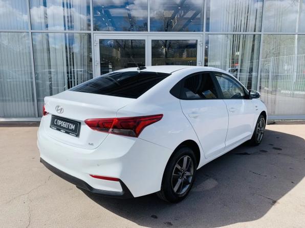Hyundai Solaris II с пробегом 2019 года, цена 1 365 000 рублей, 121939 км, седан, Автокод Объявления