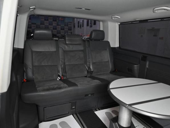 Volkswagen Multivan T5 Рестайлинг с пробегом 2014 года, цена 1 819 000 рублей, 124137 км, минивэн, Автокод Объявления