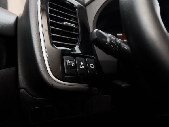 Mitsubishi Outlander III Рестайлинг 3 с пробегом 2021 года, цена 2 239 000 рублей, 127373 км, внедорожник, Автокод Объявления