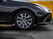 Lexus ES VII Москва  - изображение 32