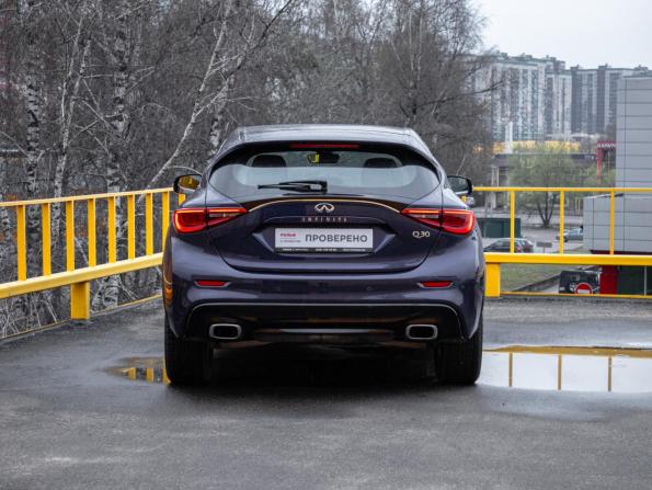 Infiniti Q30 с пробегом 2017 года, цена 1 833 000 рублей, 72061 км, хэтчбек, Автокод Объявления