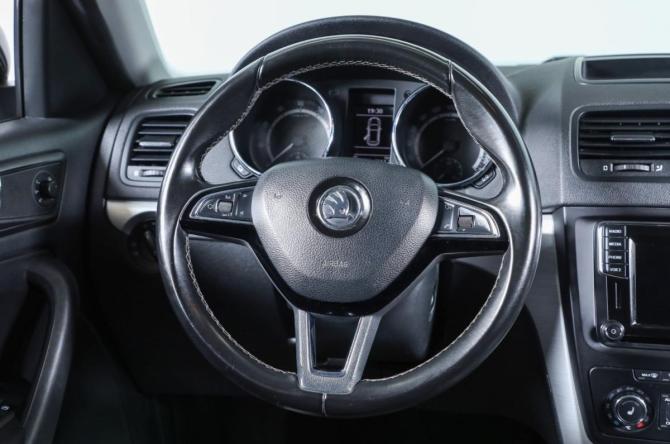 Skoda Yeti I Рестайлинг с пробегом 2016 года, цена 1 449 000 рублей, 85000 км, внедорожник, Автокод Объявления