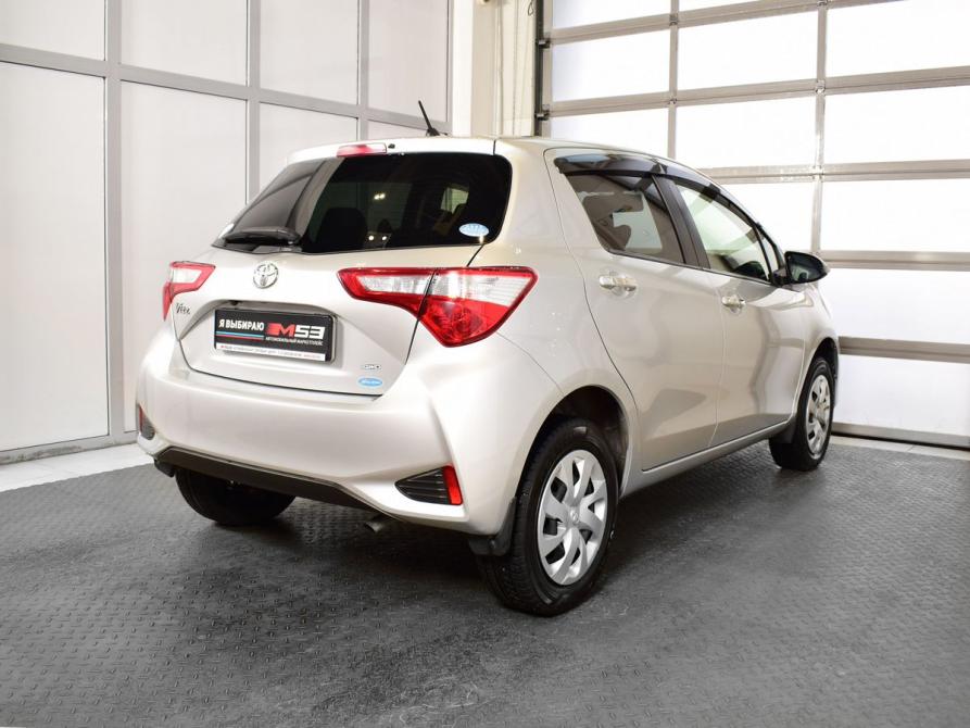 Toyota Vitz III (XP130) Рестайлинг 2 Кемерово  - изображение 7