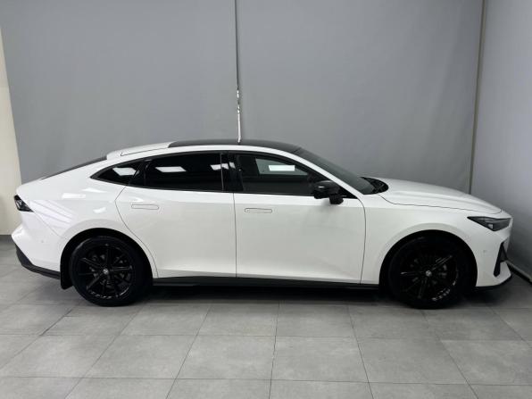 Changan UNI-V I с пробегом 2024 года, цена 2 195 000 рублей, 68056 км, лифтбек, Автокод Объявления