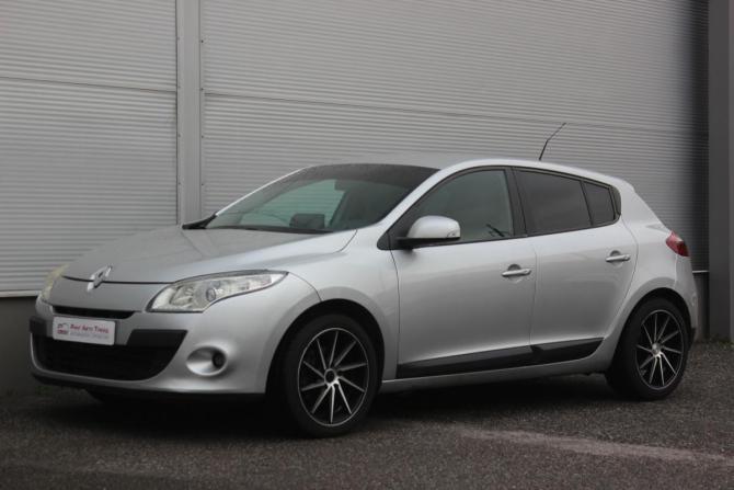 Renault Megane III с пробегом 2010 года, цена 527 000 рублей, 352246 км, хэтчбек, Автокод Объявления