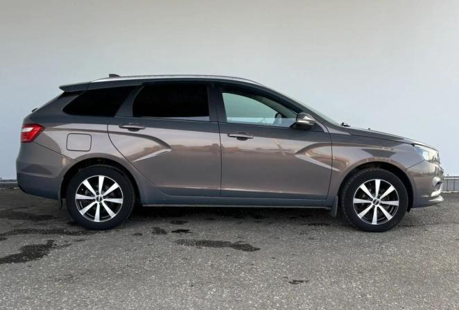 Lada (ВАЗ) Vesta I с пробегом 2018 года, цена 1 045 000 рублей, 73610 км, универсал, Автокод Объявления