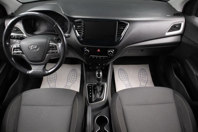 Hyundai Solaris II с пробегом 2019 года, цена 1 299 000 рублей, 180872 км, седан, Автокод Объявления