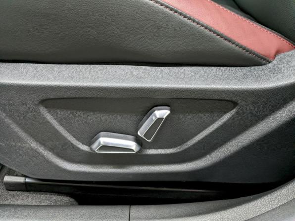 Geely Coolray I с пробегом 2023 года, цена 1 990 000 рублей, 7292 км, внедорожник, Автокод Объявления
