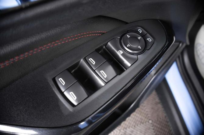 Chevrolet Trax II с пробегом 2023 года, цена 2 199 000 рублей, 80756 км, внедорожник, Автокод Объявления