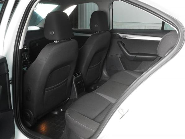 Skoda Octavia III (A7) Рестайлинг с пробегом 2019 года, цена 1 890 000 рублей, 56848 км, лифтбек, Автокод Объявления