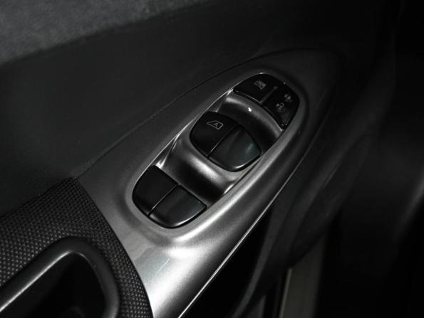 Nissan Juke I с пробегом 2013 года, цена 1 099 000 рублей, 88940 км, внедорожник, Автокод Объявления