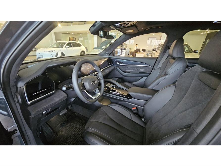 Geely Monjaro I Москва  - изображение 9