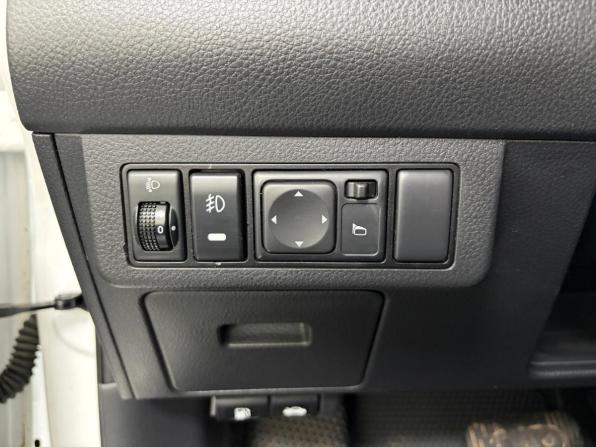 Nissan Tiida I Рестайлинг с пробегом 2013 года, цена 644 000 рублей, 212000 км, седан, Автокод Объявления