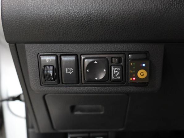 Nissan Tiida I с пробегом 2010 года, цена 799 000 рублей, 166812 км, седан, Автокод Объявления