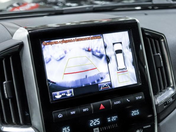 Toyota Land Cruiser 200 Series Рестайлинг 2 с пробегом 2018 года, цена 6 199 777 рублей, 181000 км, внедорожник, Автокод Объявления