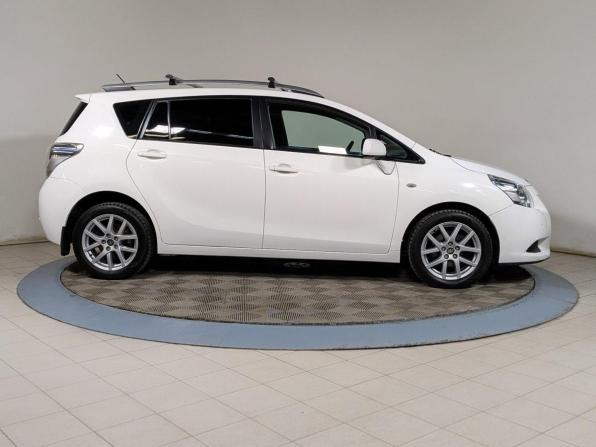 Toyota Verso I с пробегом 2011 года, цена 1 099 500 рублей, 253000 км, компактвэн, Автокод Объявления