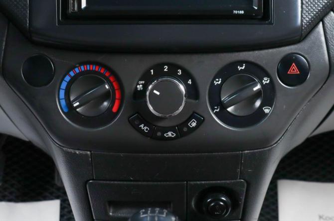 Chevrolet Aveo I Рестайлинг с пробегом 2010 года, цена 379 000 рублей, 226743 км, седан, Автокод Объявления